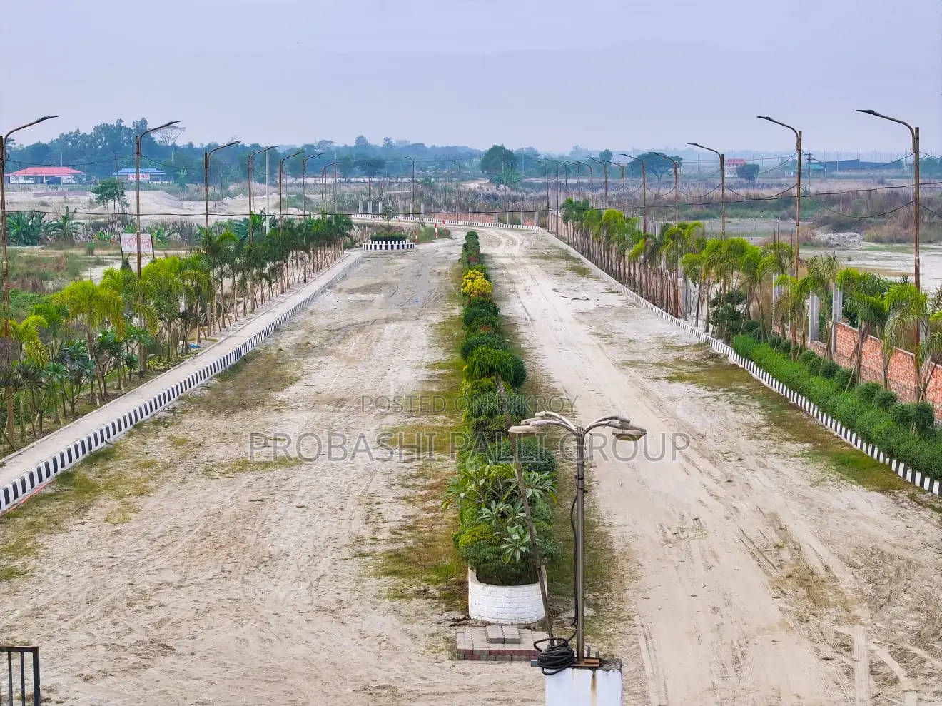 Buy plots at affordable prices in Purbachal Probashi Palli housing project!! in Banani