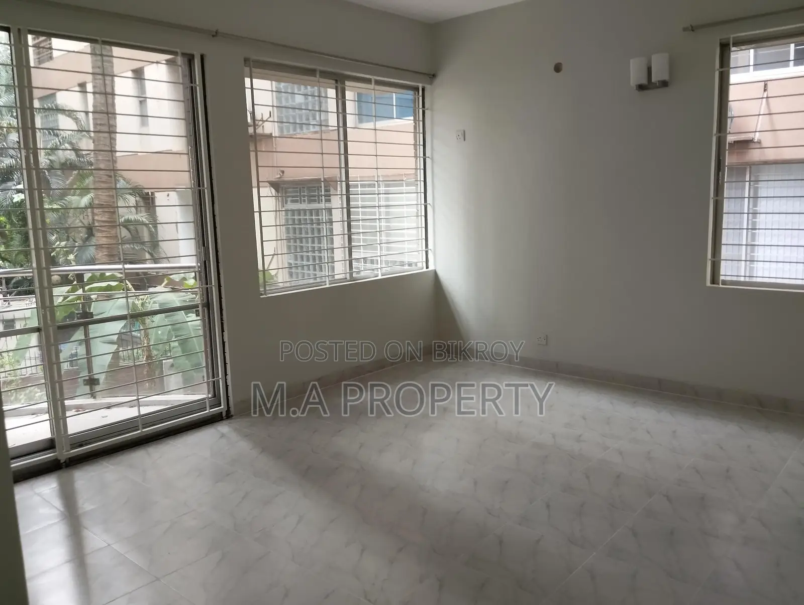3 BED UNFURNISHED FLAT RENT IN GULSHAN 2 in Gulshan