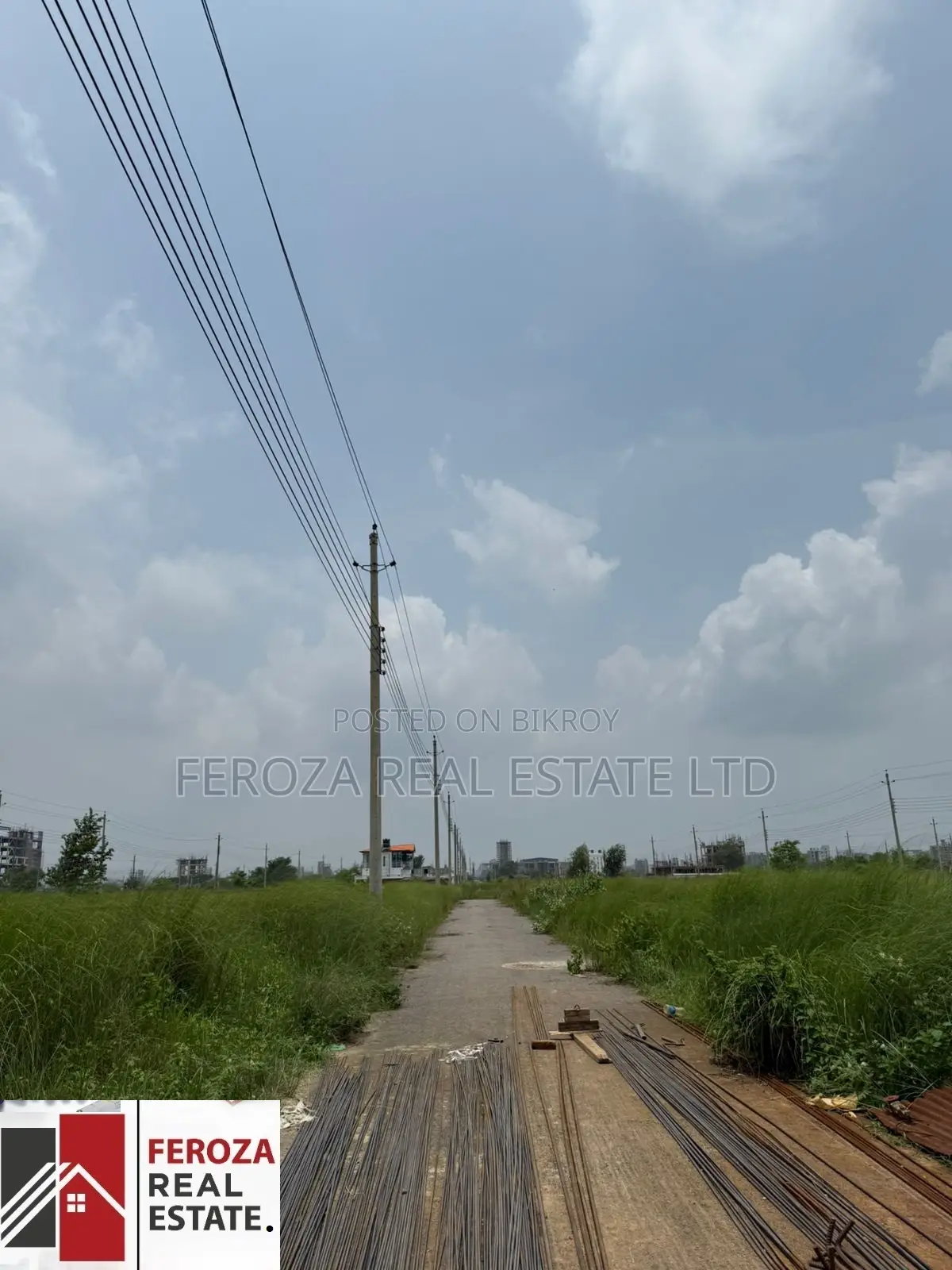 40'/25' Corner Plot with Boundary Wall - 3 Katha Urgent Sale in Basundhara