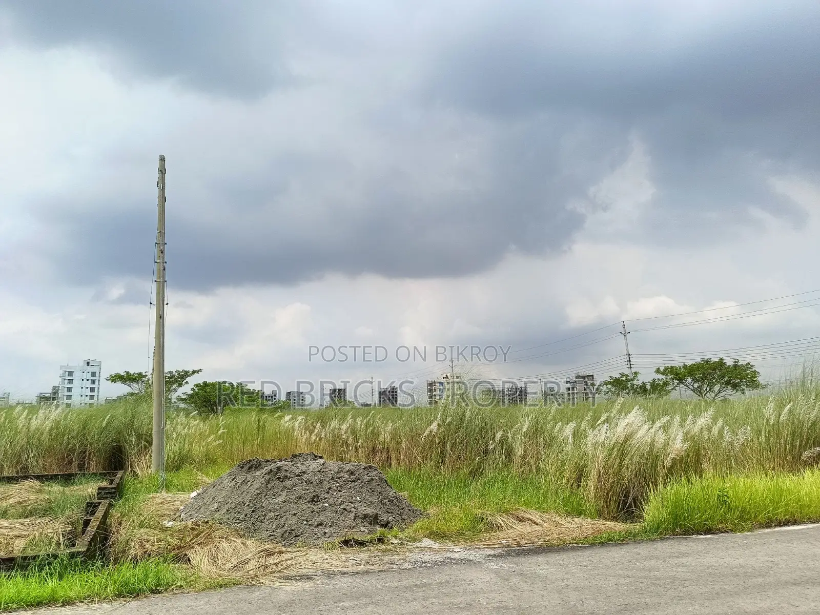 Block-N 3 Katha Plot Sale 40"ft X 25"ft Road Corner in Basundhara