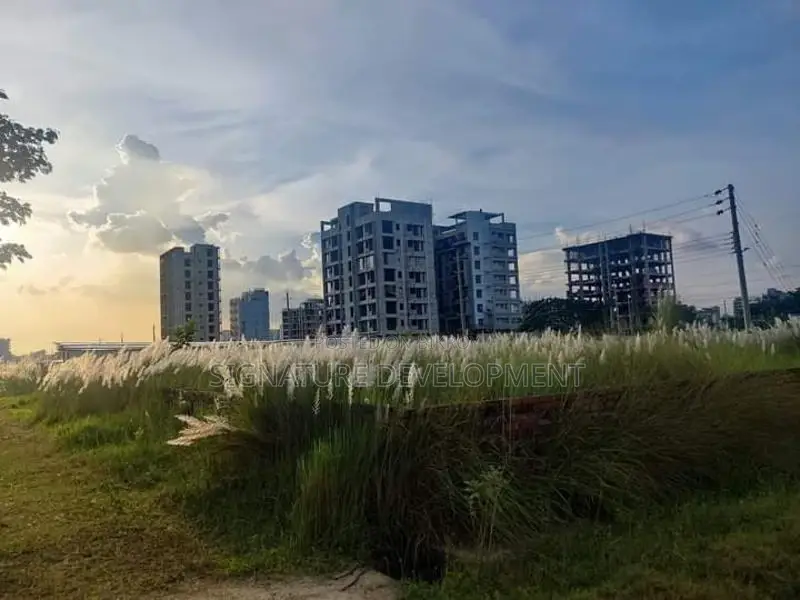 5-Katha//M-Block//Plot Sale//In Bashundhara R/A in Basundhara
