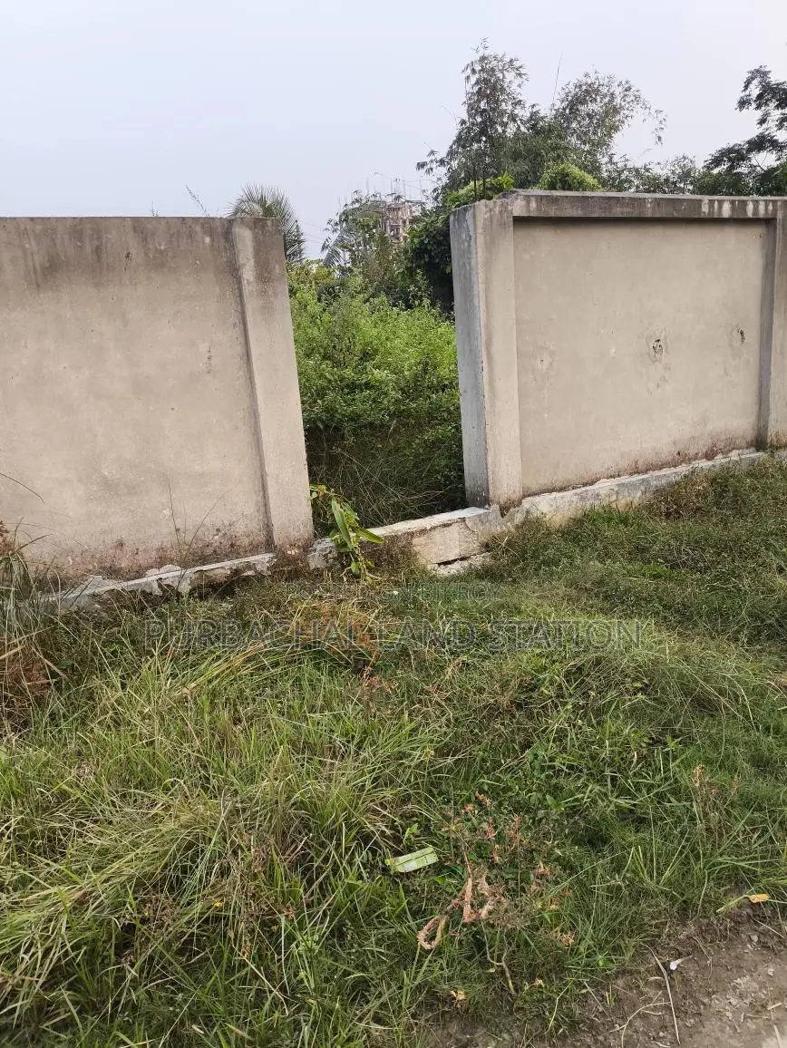 Exclusive lake view 8.25 katha plot for urgent sale in Sector 15, Purbachal in Purbachal