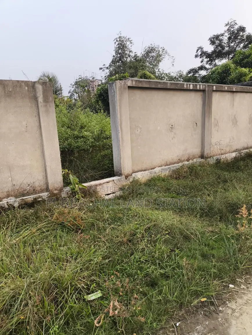Exclusive lake view 8.25 katha plot for urgent sale in Sector 15, Purbachal in Purbachal