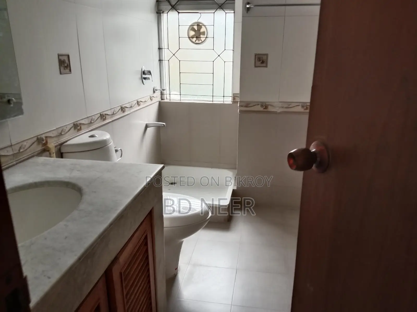 Pretty looking 4 Bed room apt rent in Gulshan in Gulshan