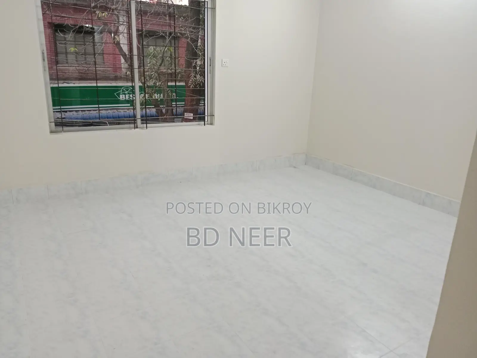 unfurnish apt rent in banani in Banani