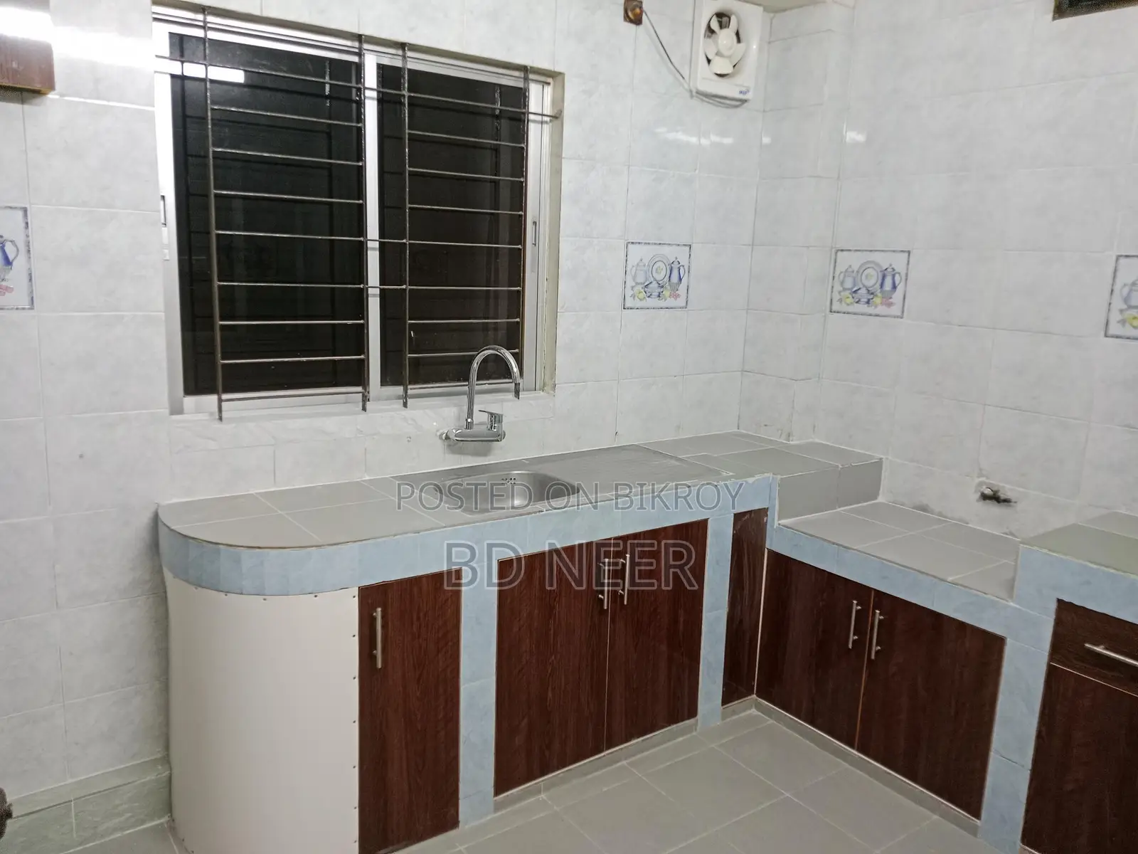 unfurnish apt rent in banani in Banani