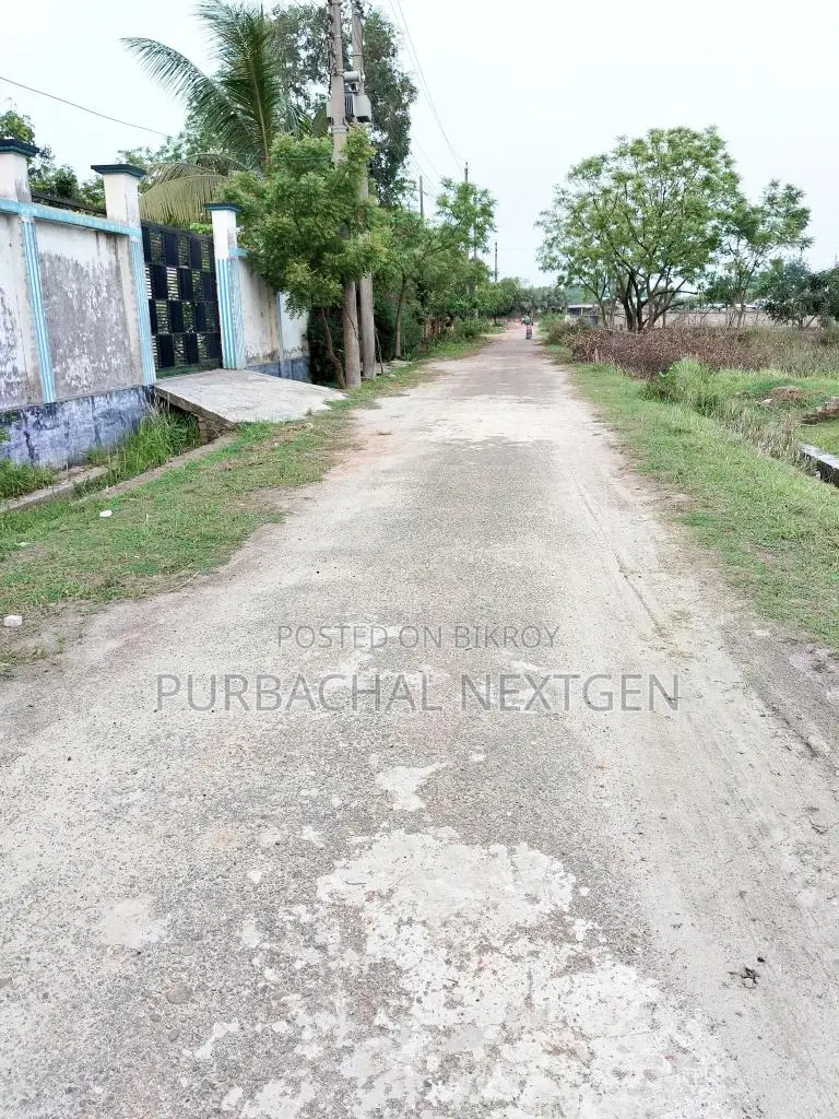 Close to 300 Ft Expressway 5 Katha East Facing Plot Sale at Sector 10 in Purbachal