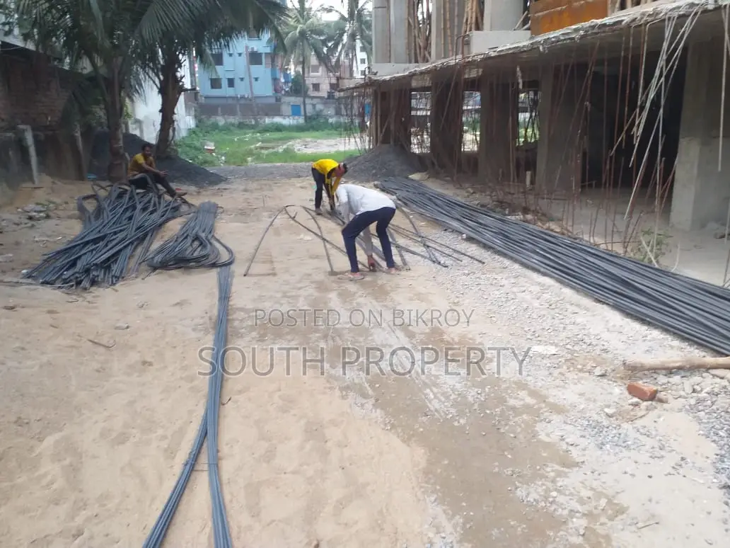 Low rate price 2000 sft flat sale at GM Bari, Uttar badda,Dhaka in Badda