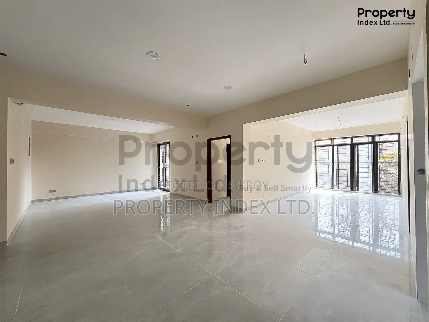 ๐ข Flat for Sale! 2600 sqft Apartment at Bashundhara R/A, Block K in Basundhara