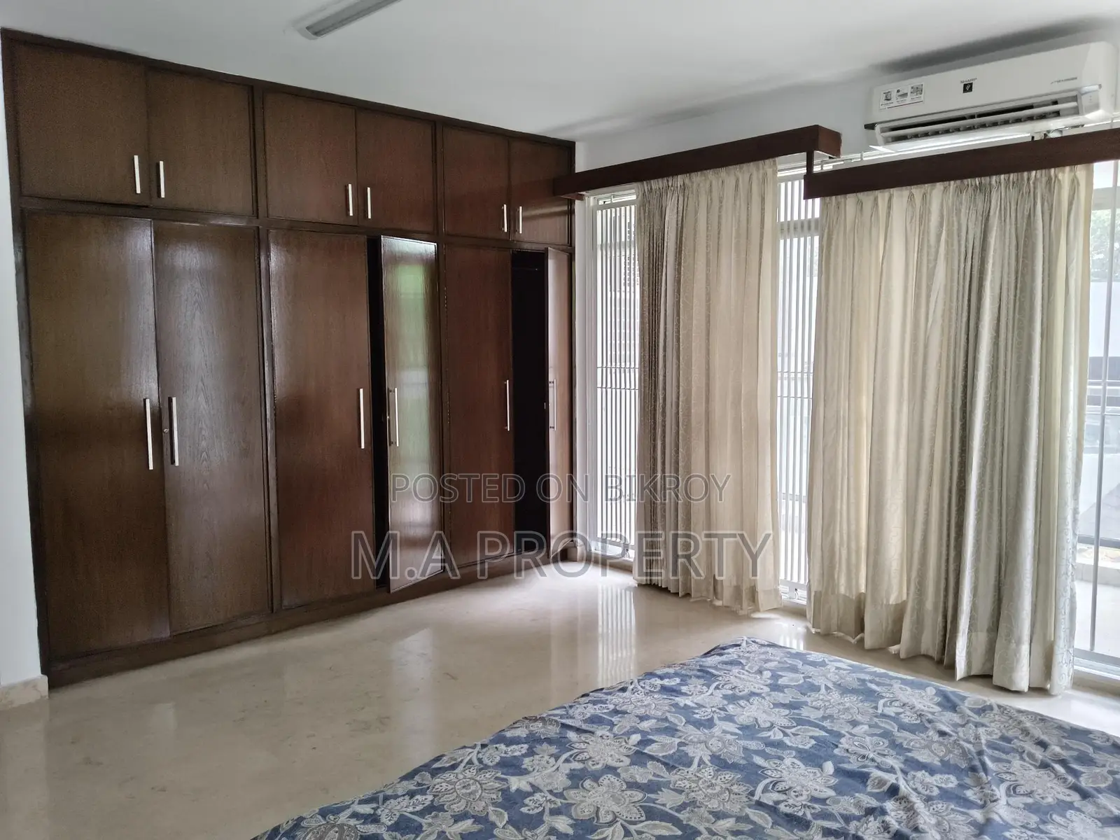 Rent Fully Furnished Apartment 4-Bed Baridhara in Baridhara