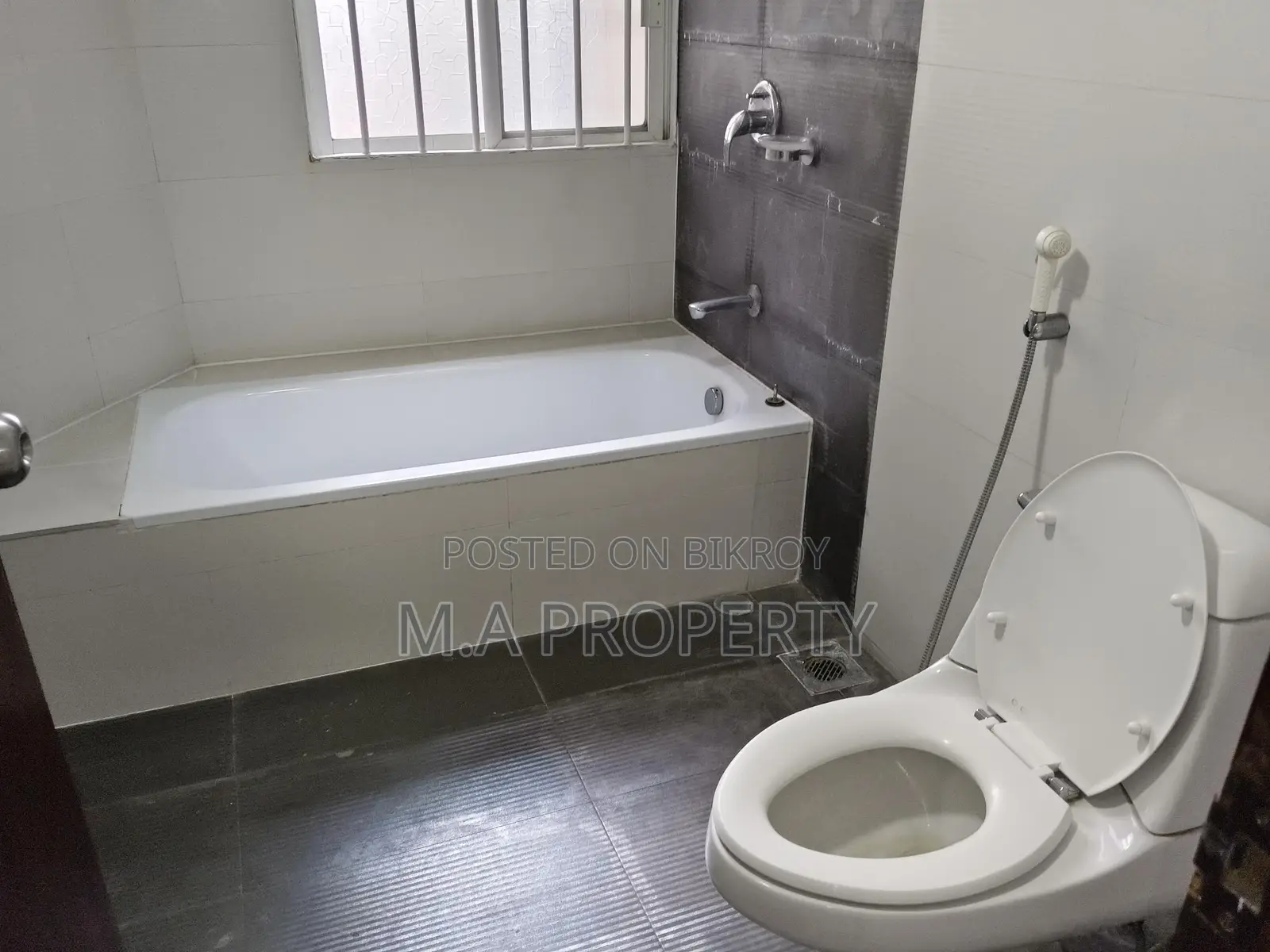 Rent Fully Furnished Apartment 4-Bed Baridhara in Baridhara