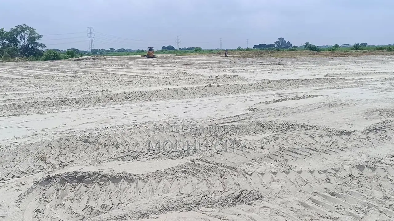 Home, Business, or Investment – Everything is possible on one plot in Mohammadpur