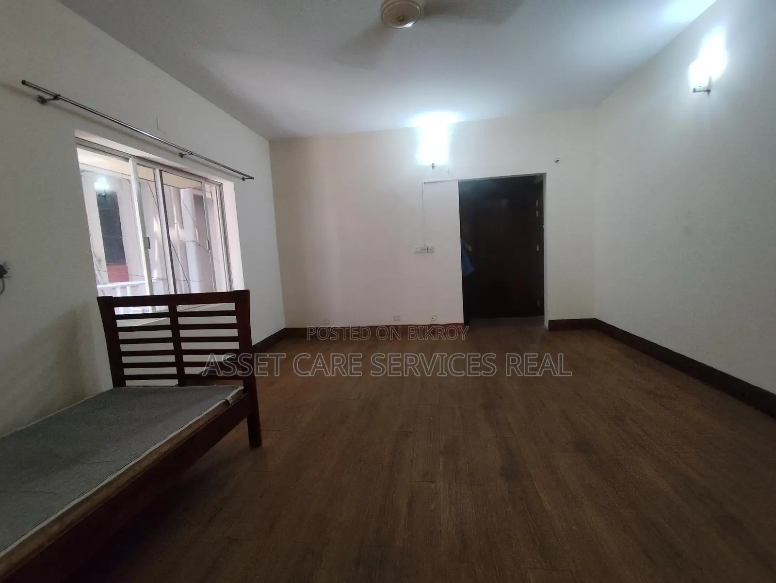 Un-Furnished 3Bed Exclusive Apartment Rent Baridhara Diplomatic Zone in Baridhara