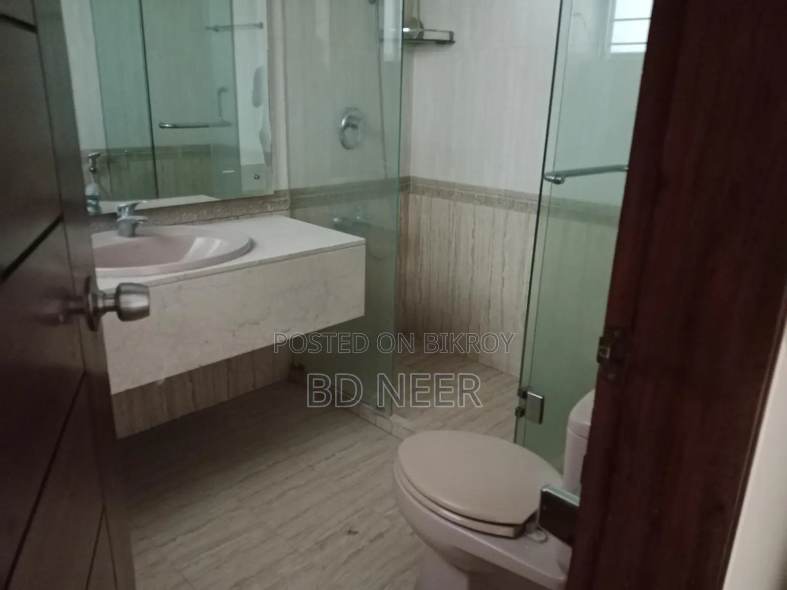 Good Looking 4000 Sq Ft 4 Bed room apt rent in Gulshan in Gulshan