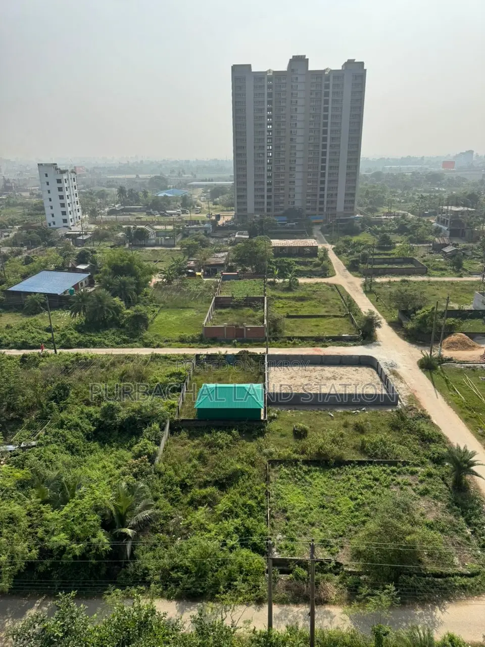 Near 300 ft road sector:13,urgent 3 katha plot sale Purbachal. in Purbachal
