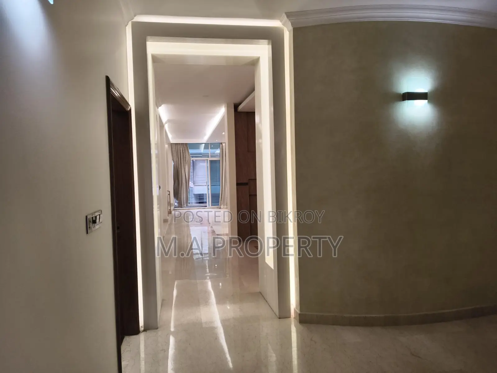 Rent 5-Bed Apartment in Baridhara with Gym and Pool in Baridhara