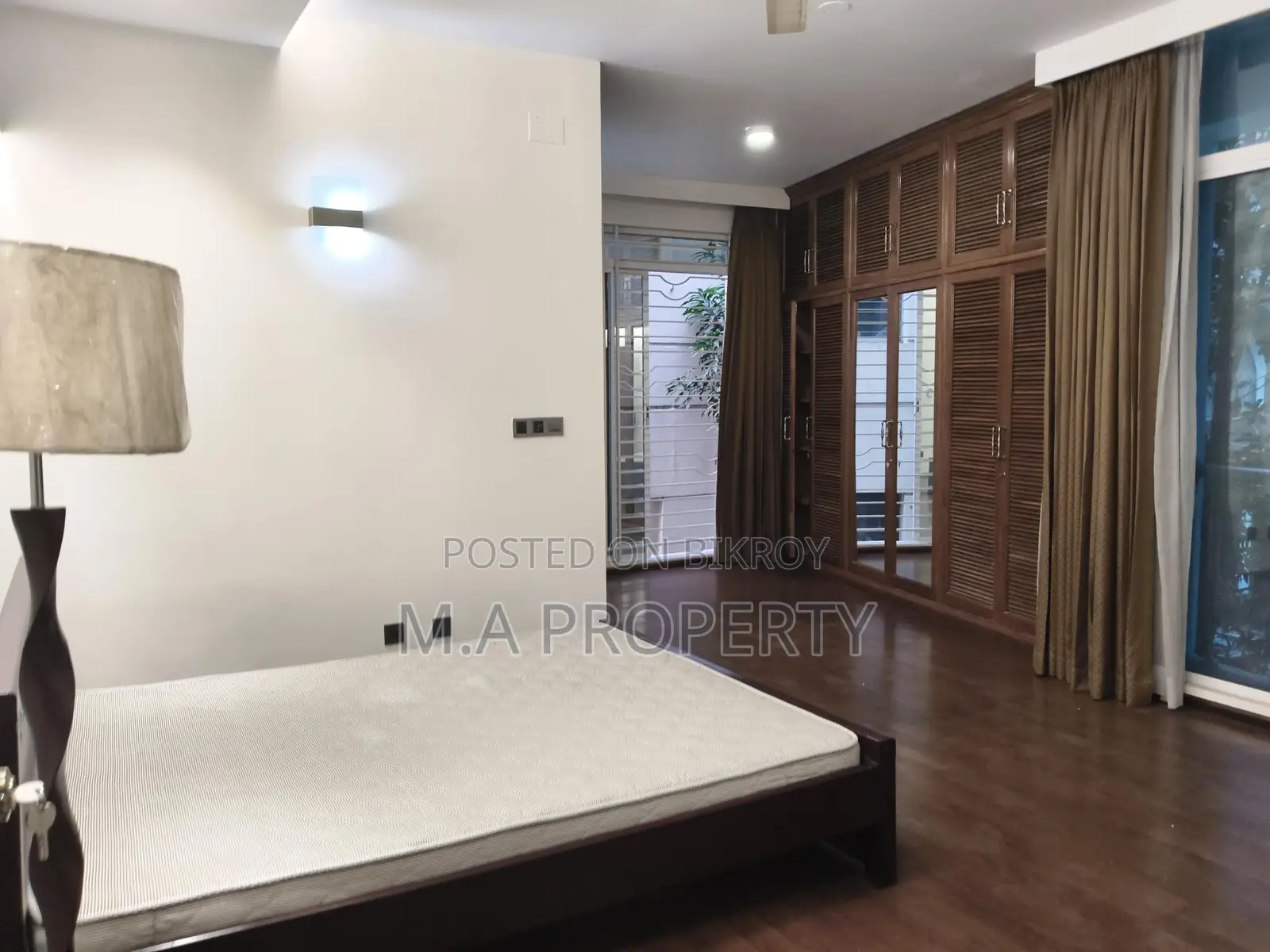 Rent 5-Bed Apartment in Baridhara with Gym and Pool in Baridhara