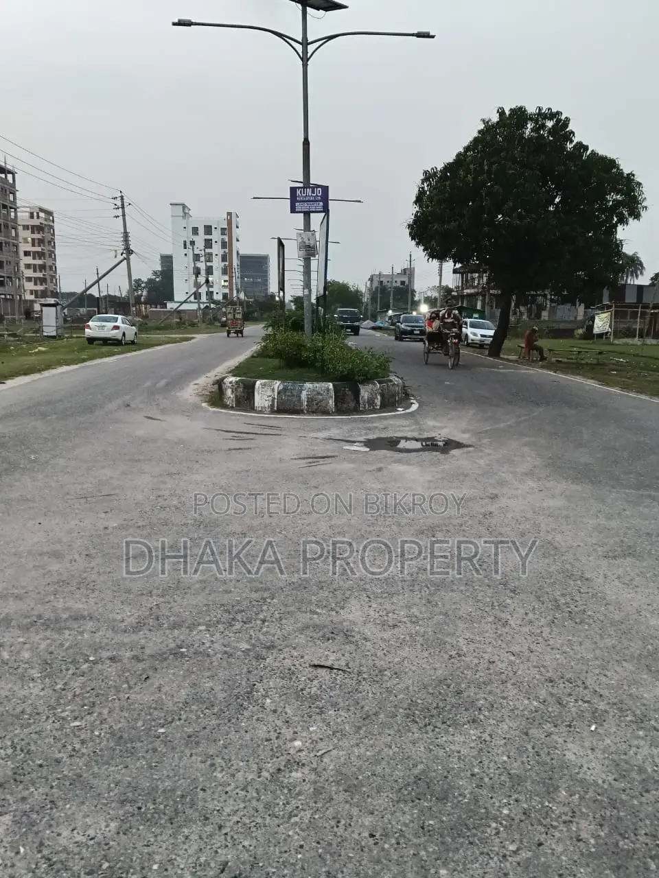 110ft Rd 6 Katha Commercial Sector-17/A in Uttara
