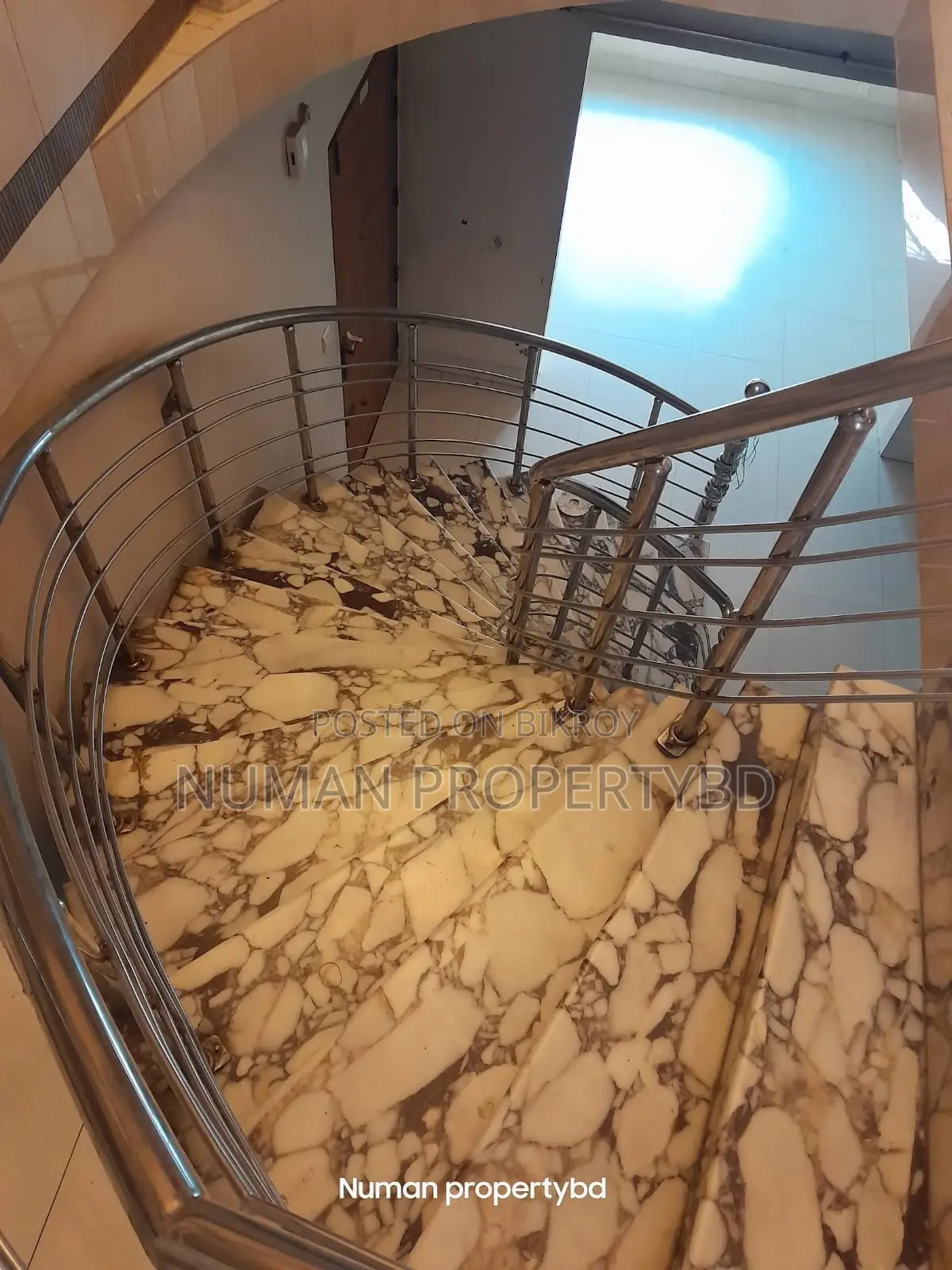 South-facing 3600sq Duplex 4-bedroom Luxurious semi-furnished flat for rent in Basundhara