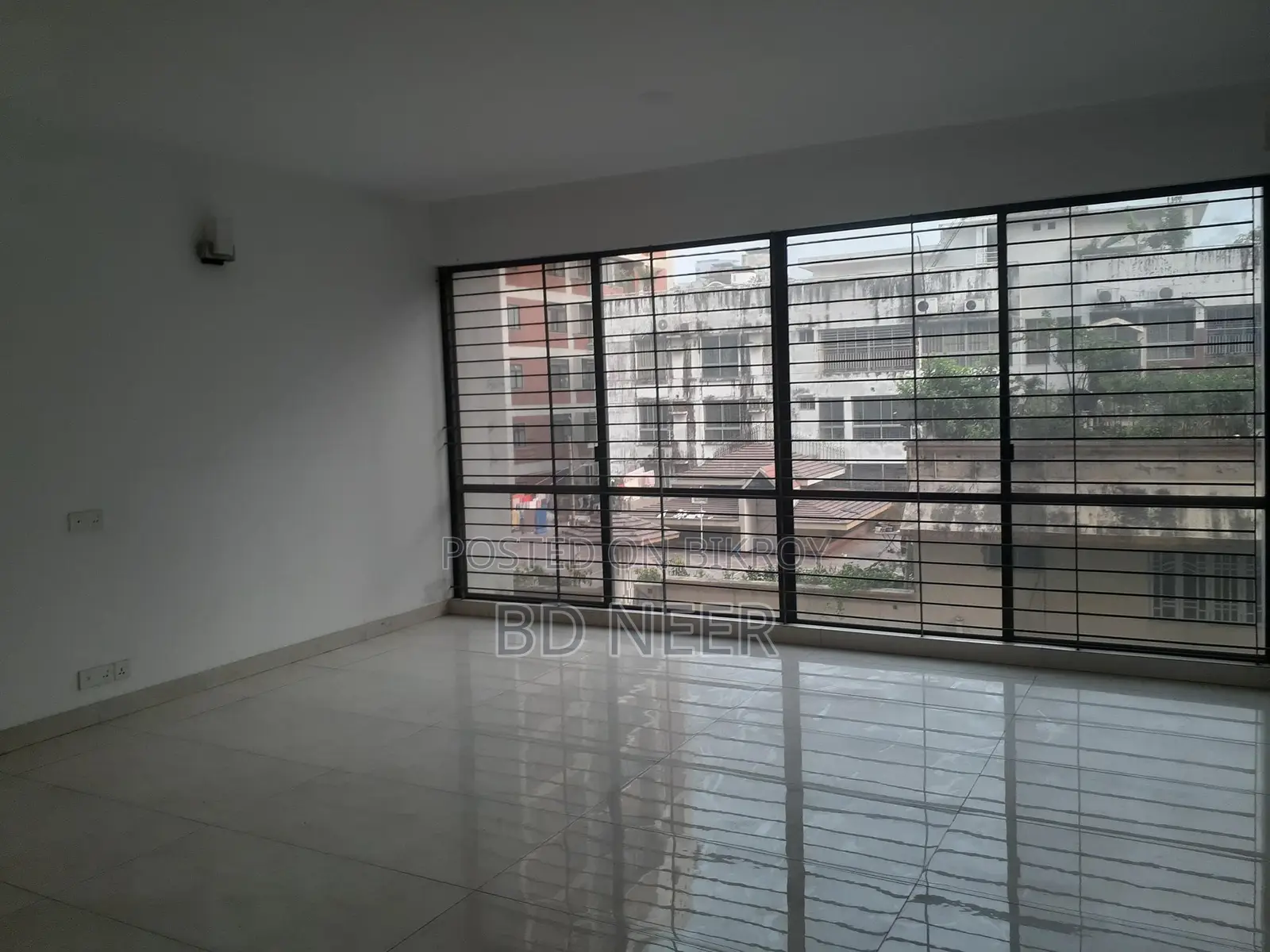 New Building Gym Swimming 3500 Sq Ft Flat Sale in Gulshan-2 North in Gulshan