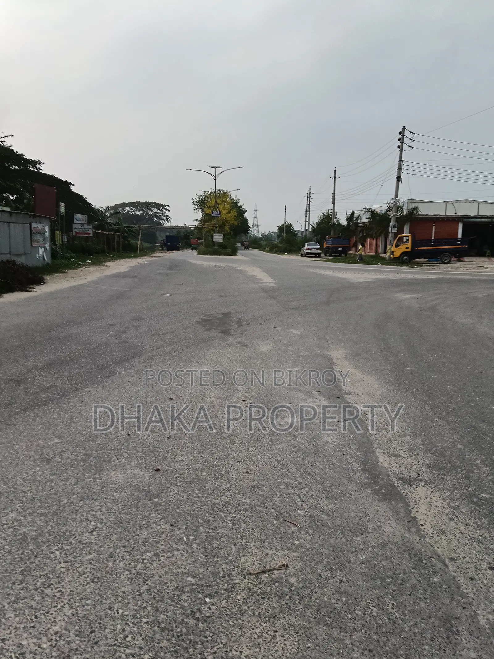 60ft Rd 3 Katha Park South at Sector-16/H in Uttara