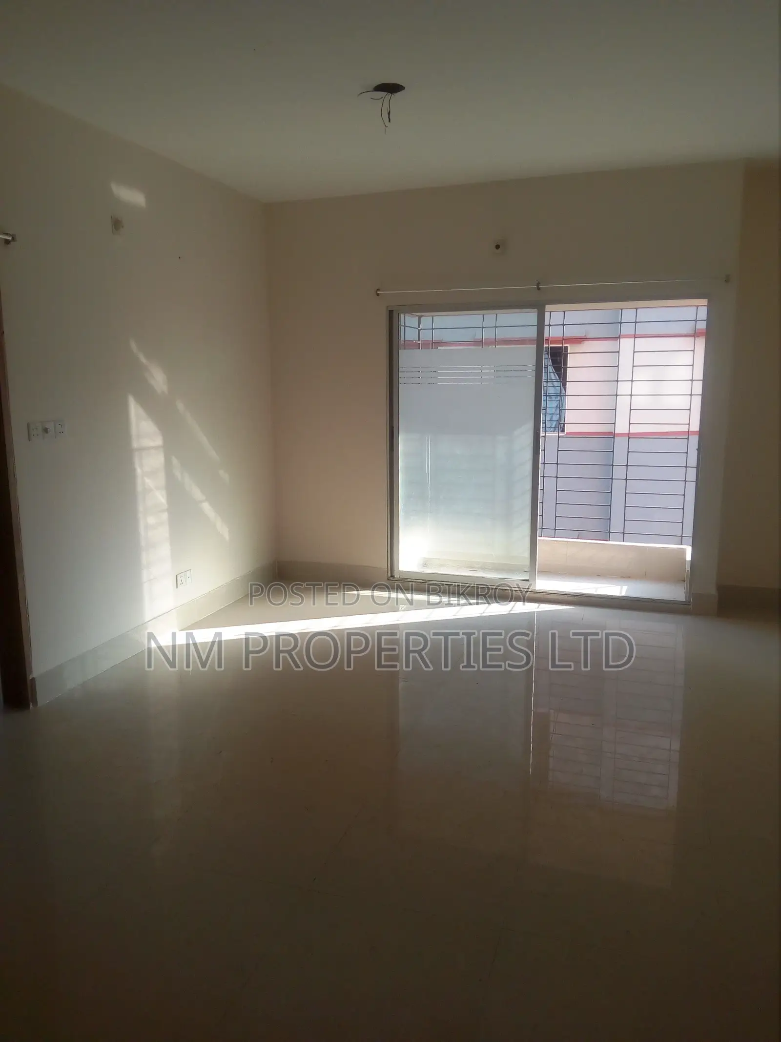 Furnished 3bdrm Apartment in Mirpur for Sale in Mirpur