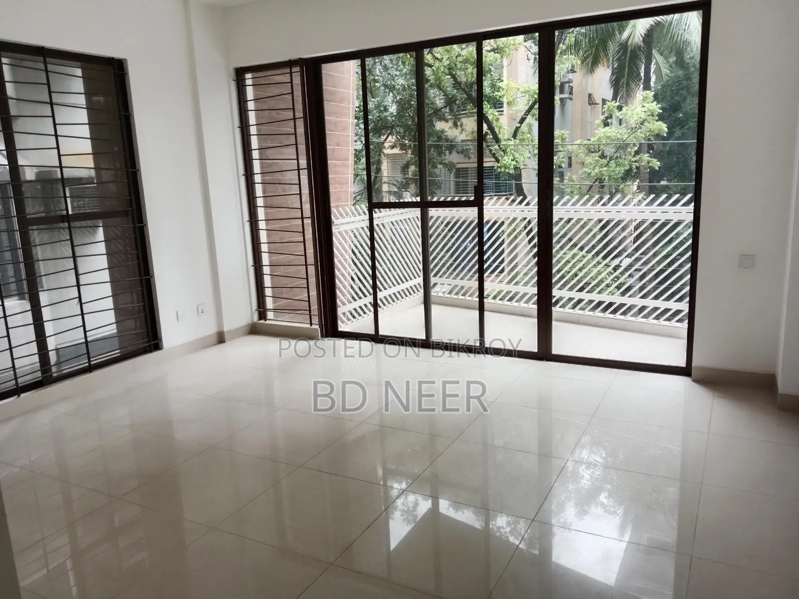 Brand new 4 Bed room apt rent in banani South in Banani
