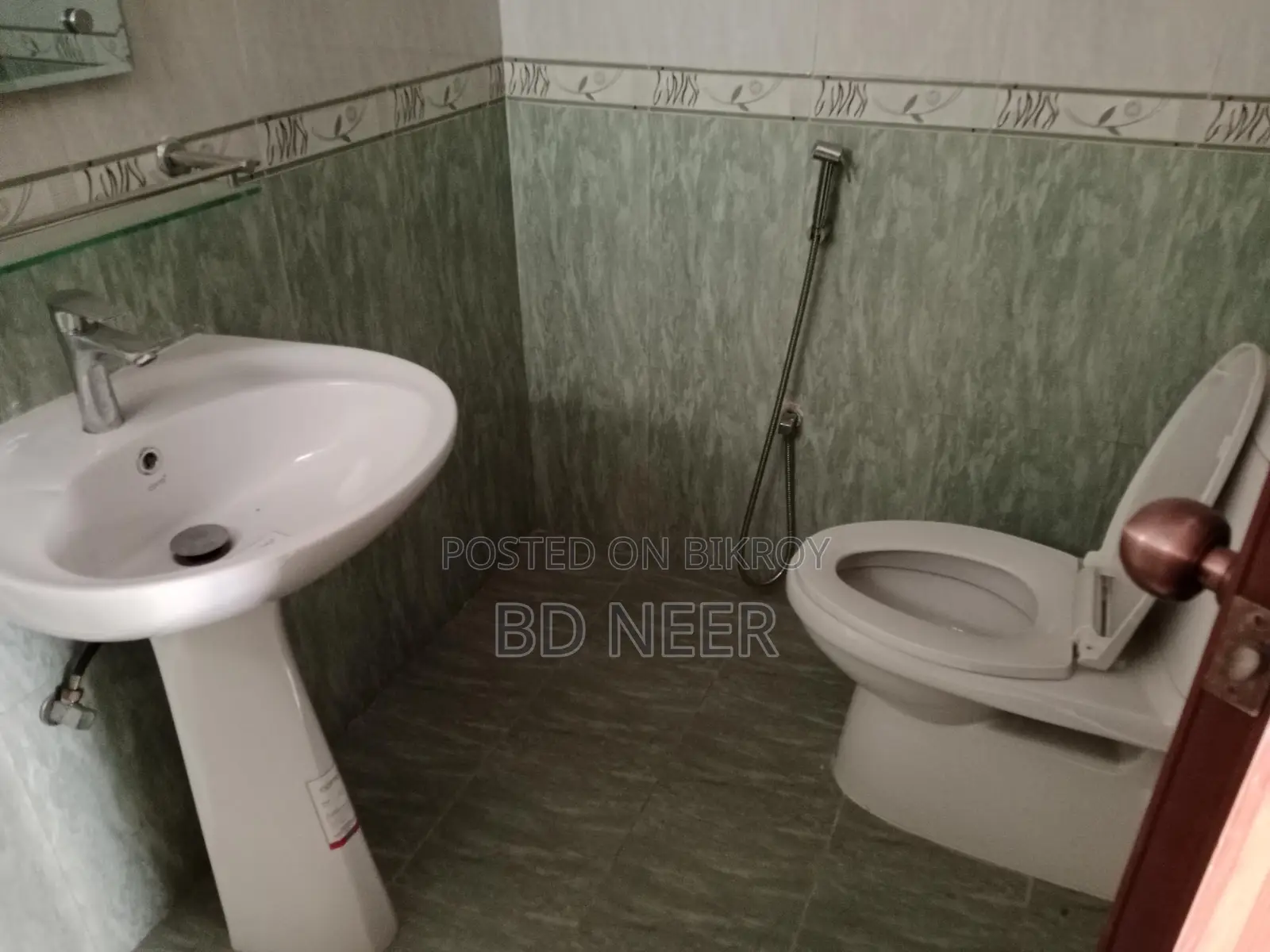 Brand new fully furnish apt rent in banani in Banani