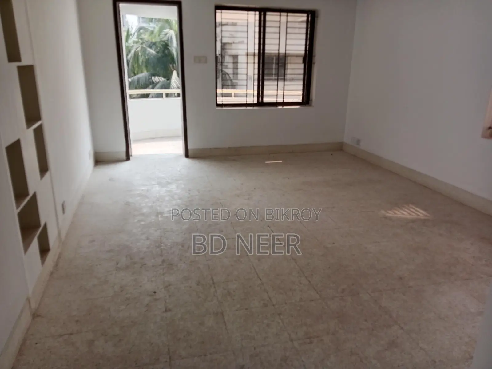Commercial 2500 sft office space available in Gulshan Avenue in Gulshan