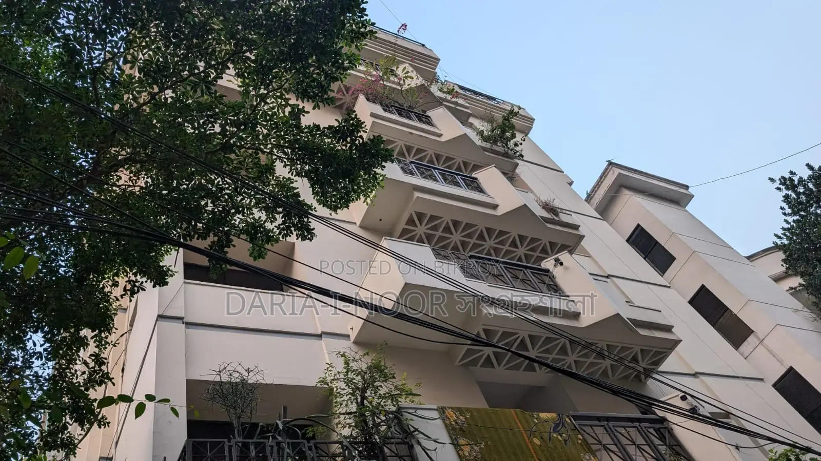 6-story house for sale on 7 katha land with lake view swimming pool in Gulshan in Gulshan