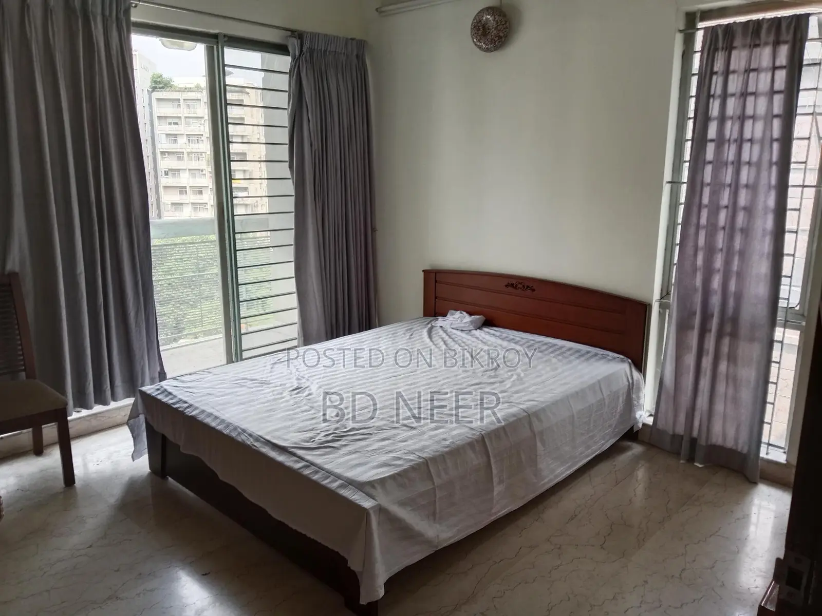 nice semi furnish 3 Bed room apt rent in banani North in Banani