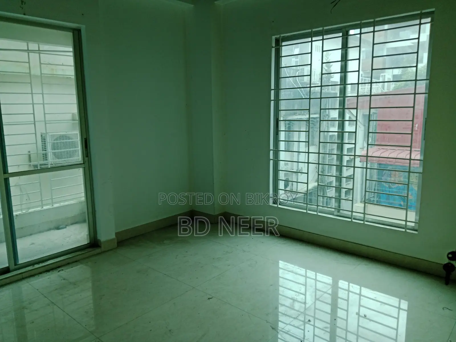 very nice 2200 sft 3 Bed room apt rent in banani in Banani