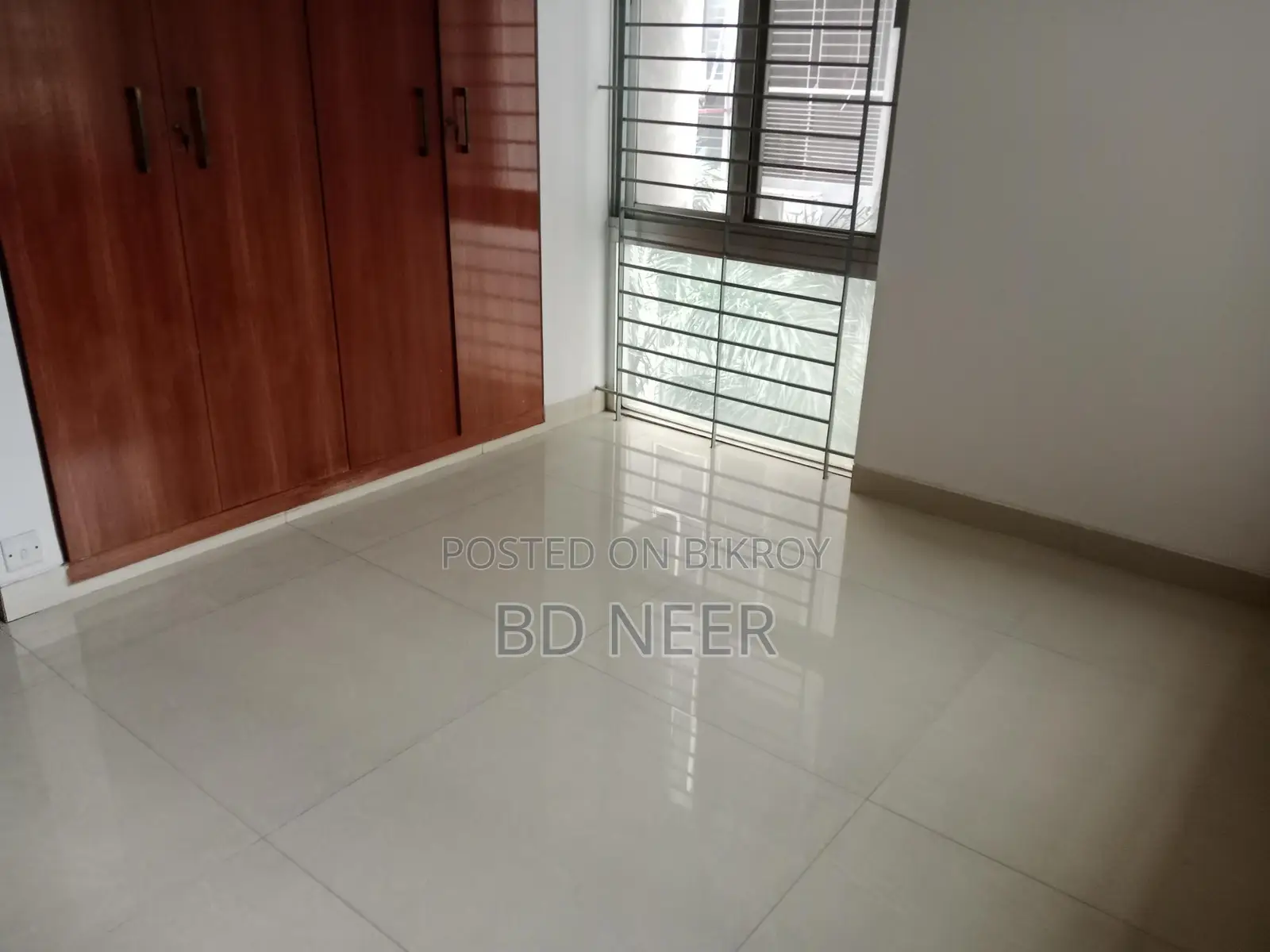 Looking so nice 2200 sft 3 Bed room apt rent in Gulshan in Gulshan