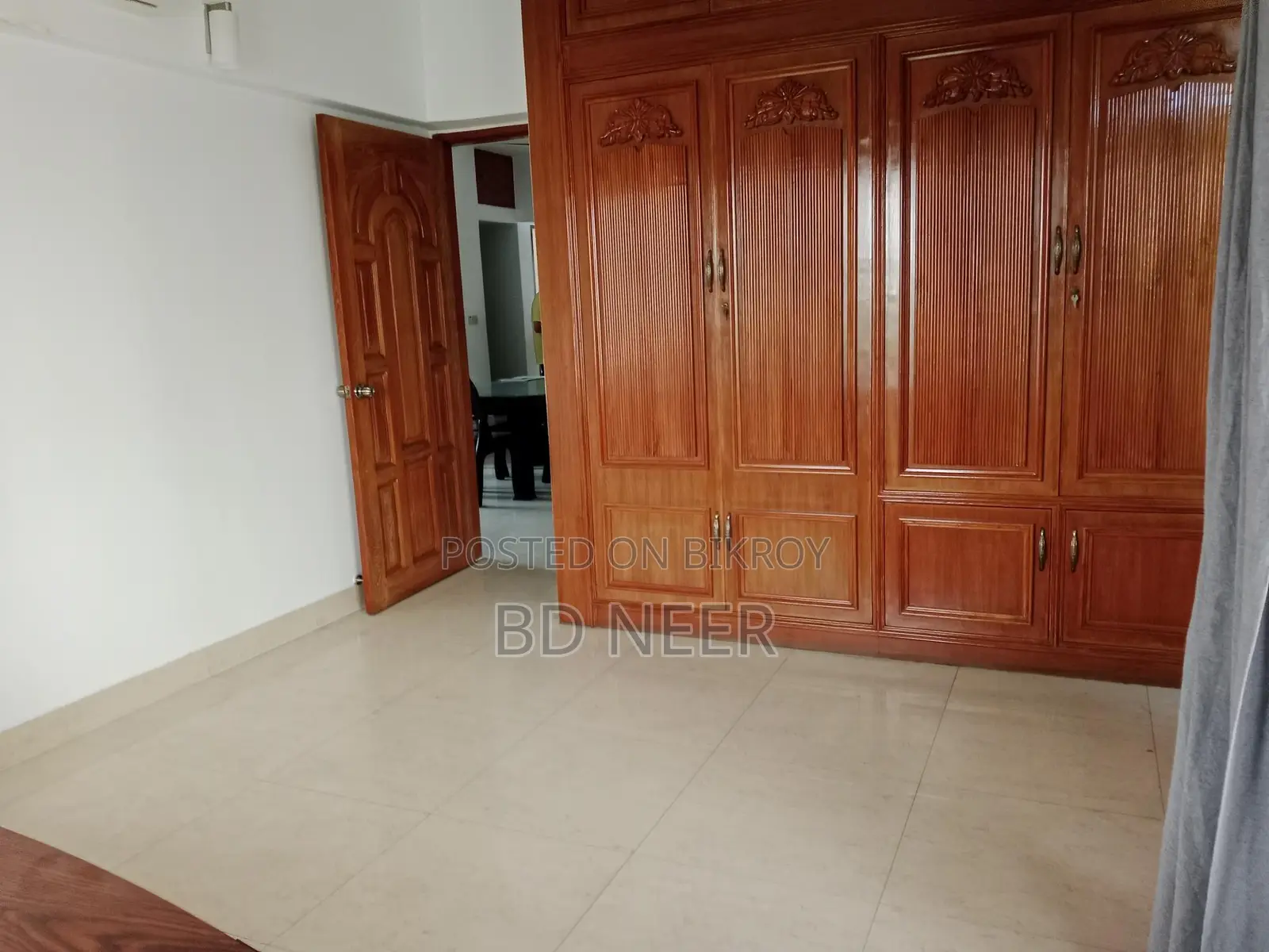 Looking good unfurnished 3 bedroom apartment rent in Gulshan north side in Gulshan