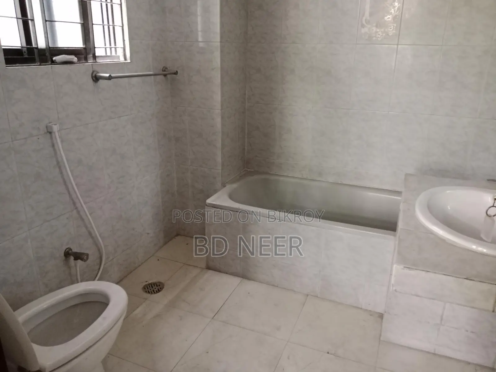 office space 2450 sft rent in resident building at gulshan in Gulshan