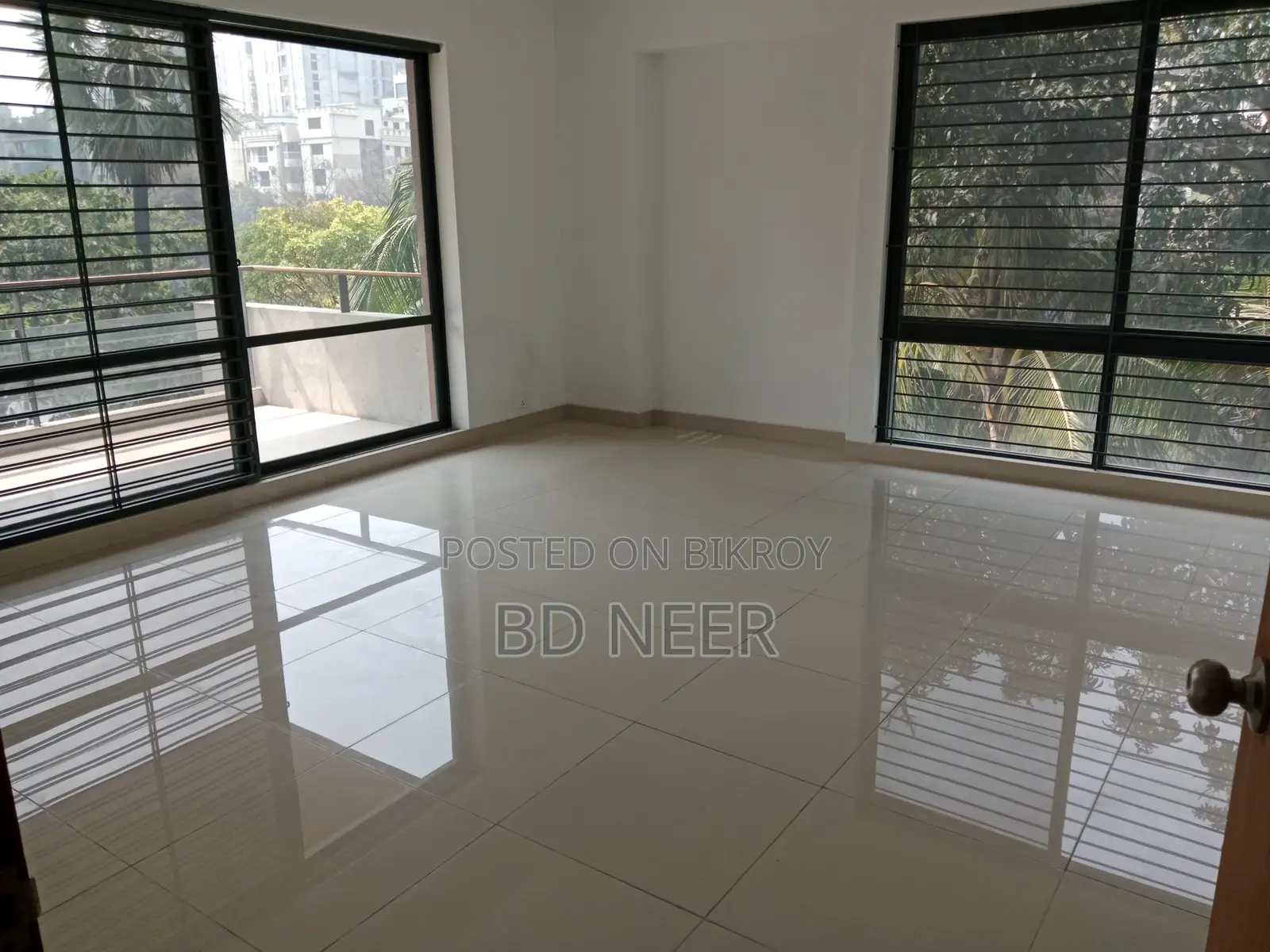 mordent facilities gym&pool 4 Bed room apt rent in Gulshan 2 in Gulshan