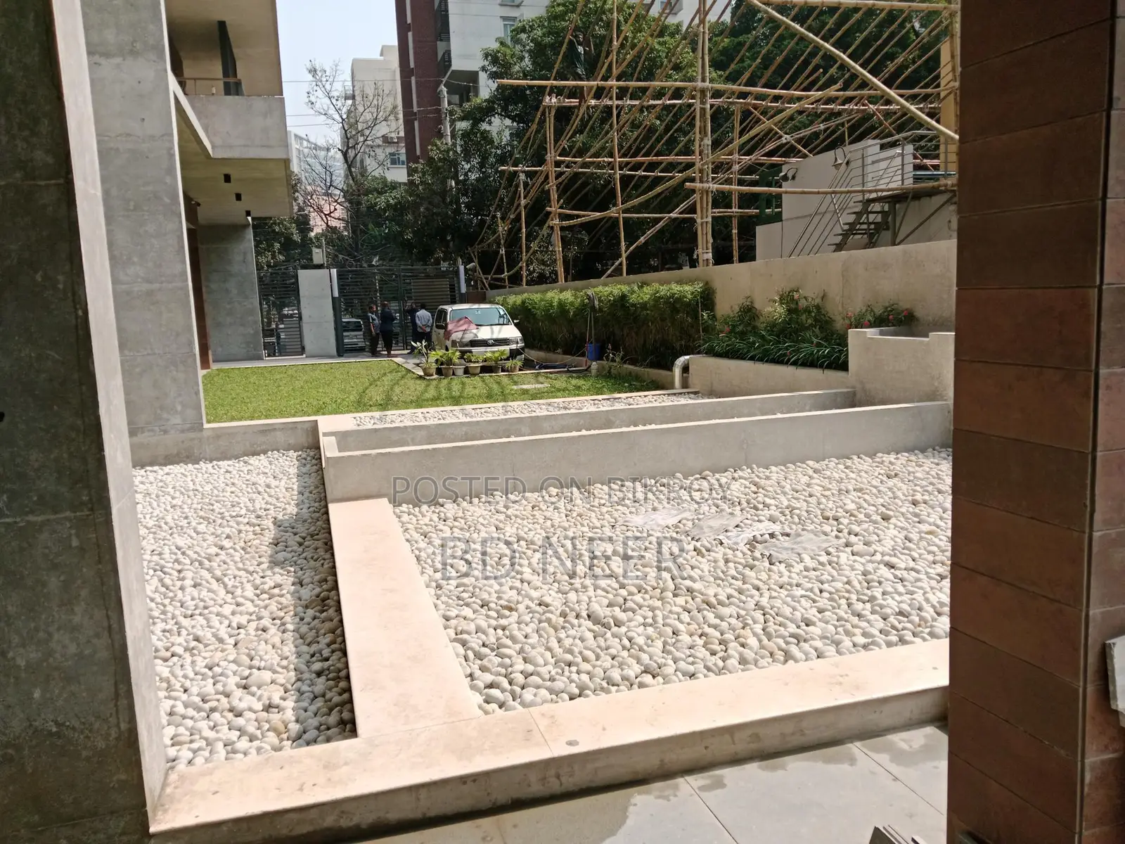mordent facilities gym&pool 4 Bed room apt rent in Gulshan 2 in Gulshan