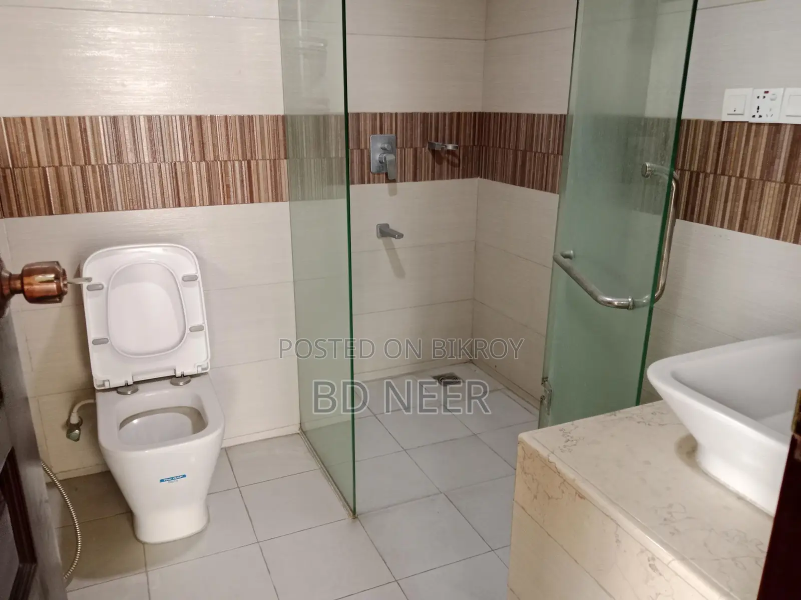 Nice 2700 sft 4 Bed room apt rent in banani North in Banani
