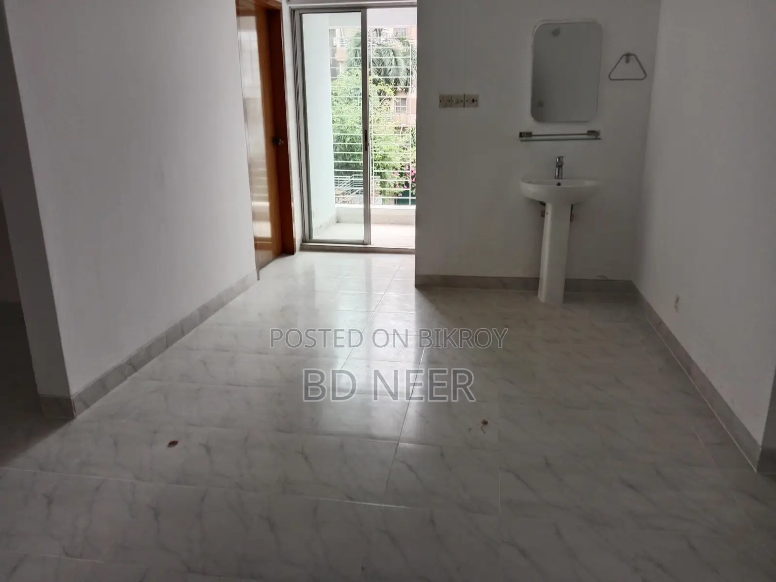 Looking so nice 3 Bed room apt rent in Gulshan in Gulshan