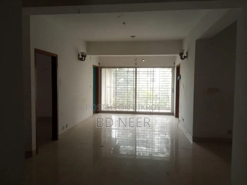 Very well 2900 sft 3 Bed room apt rent in Gulshan in Gulshan