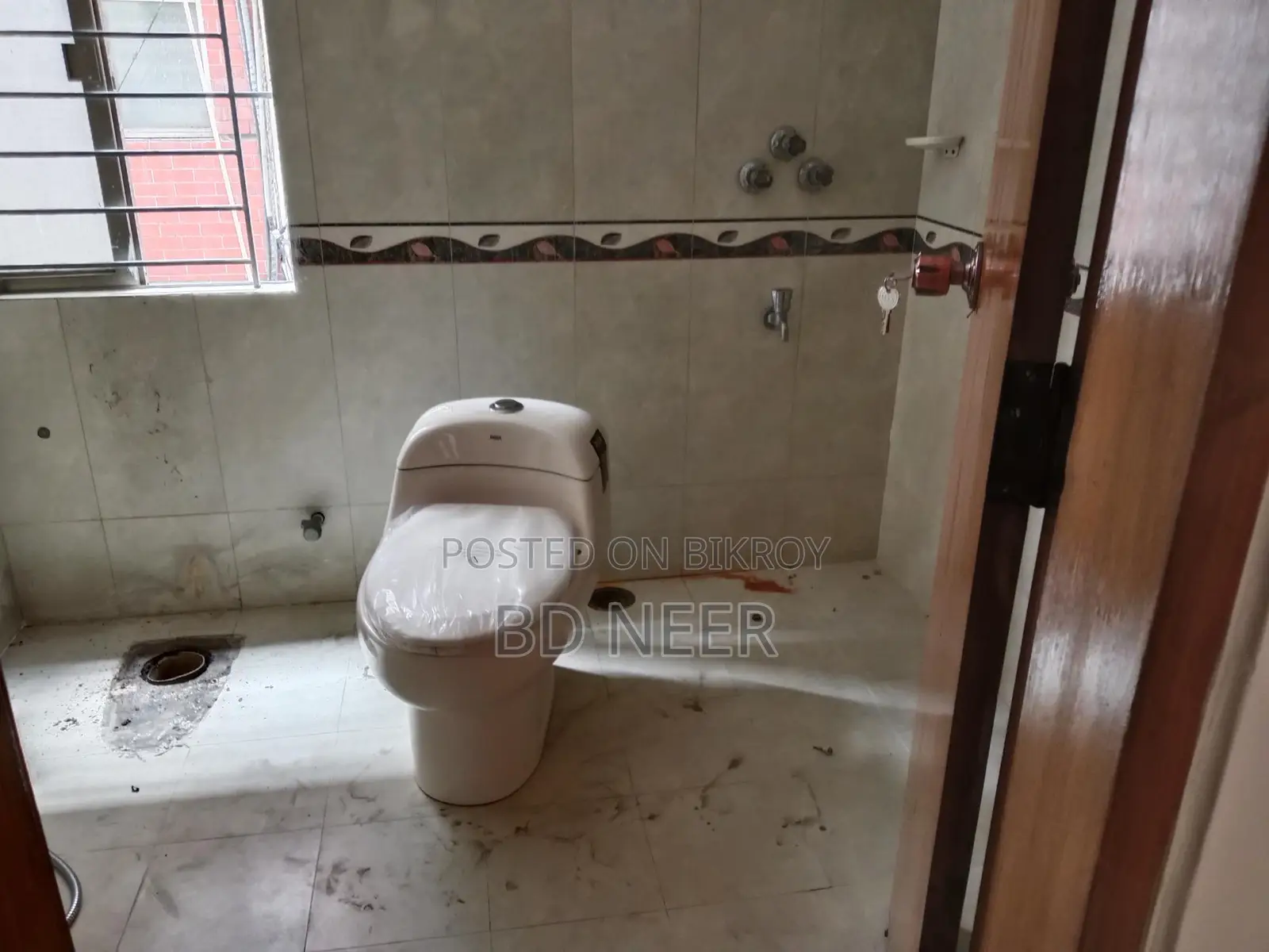 nice looking unfurnish 3 Bed room apt rent in banani in Banani