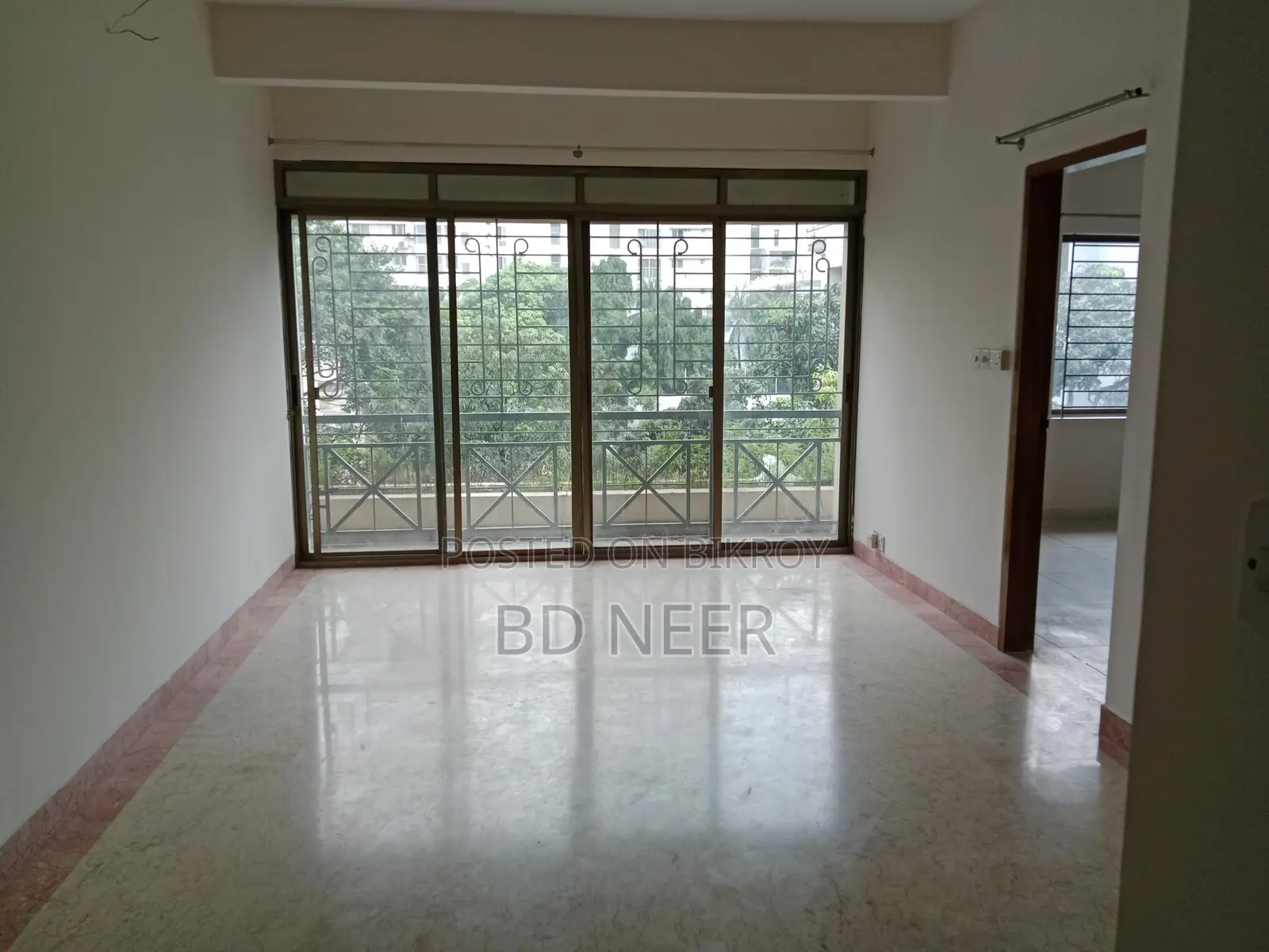 nice looking unfurnish 3 Bed room apt rent in banani in Banani