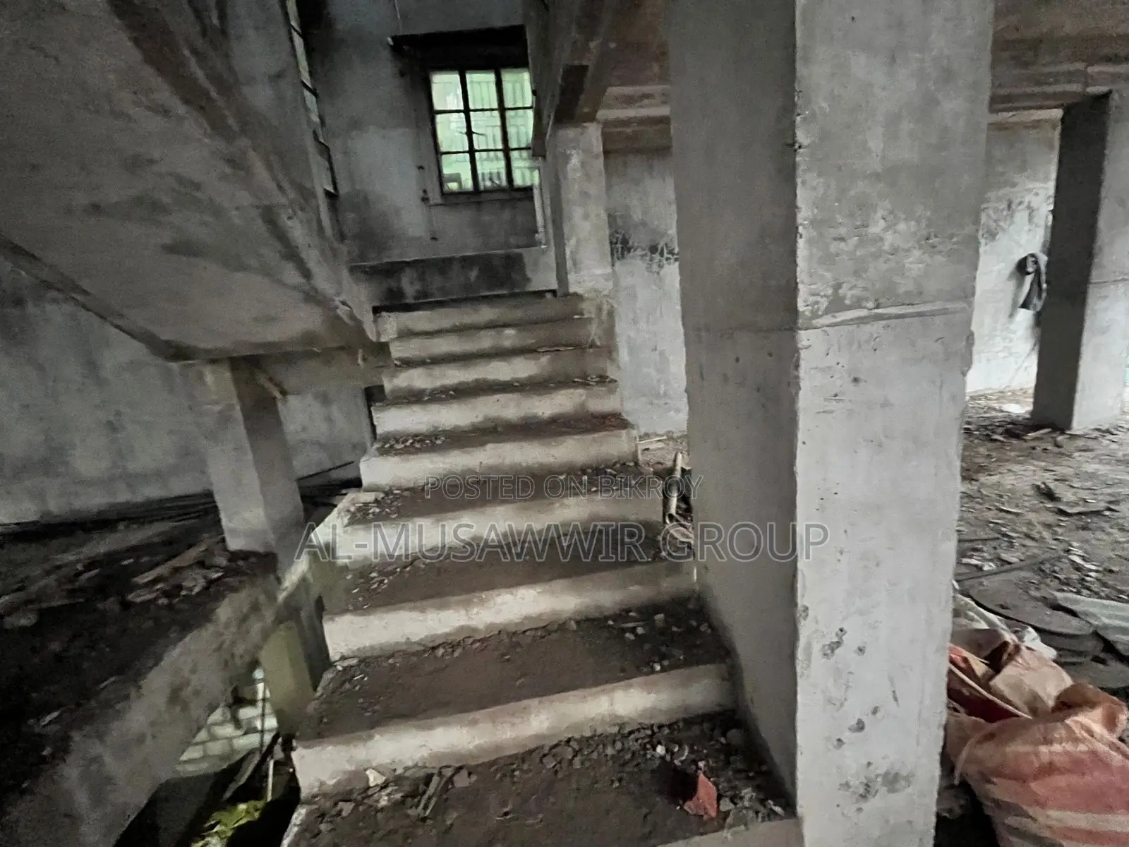Flat with high potential for price appreciation in Mirpur
