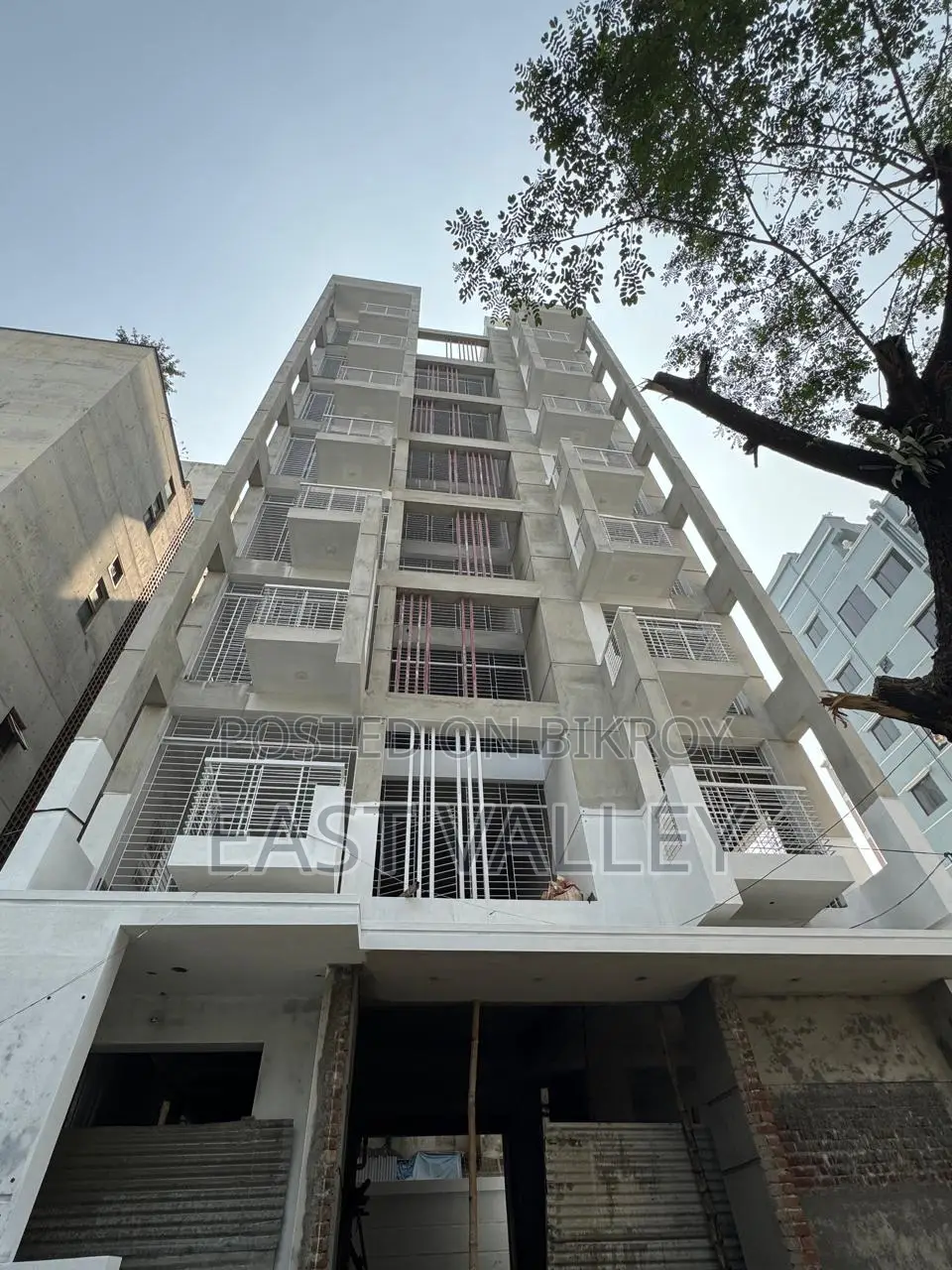 1500 Sqft Almost Ready Flat For Sale In Bashundhara R/A in Basundhara