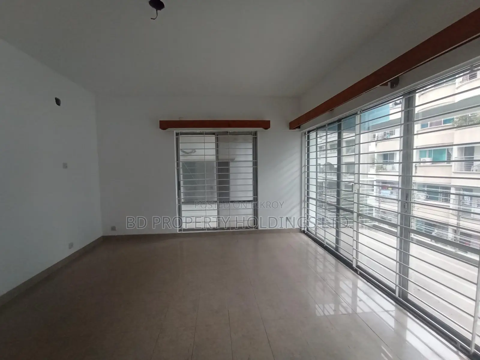 20-Bedroom House for Rent in Bashundhara in Basundhara