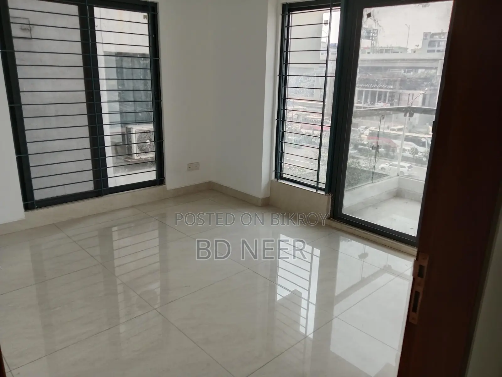 Brand New 1650 Sft Office Space Available In Banani North in Banani