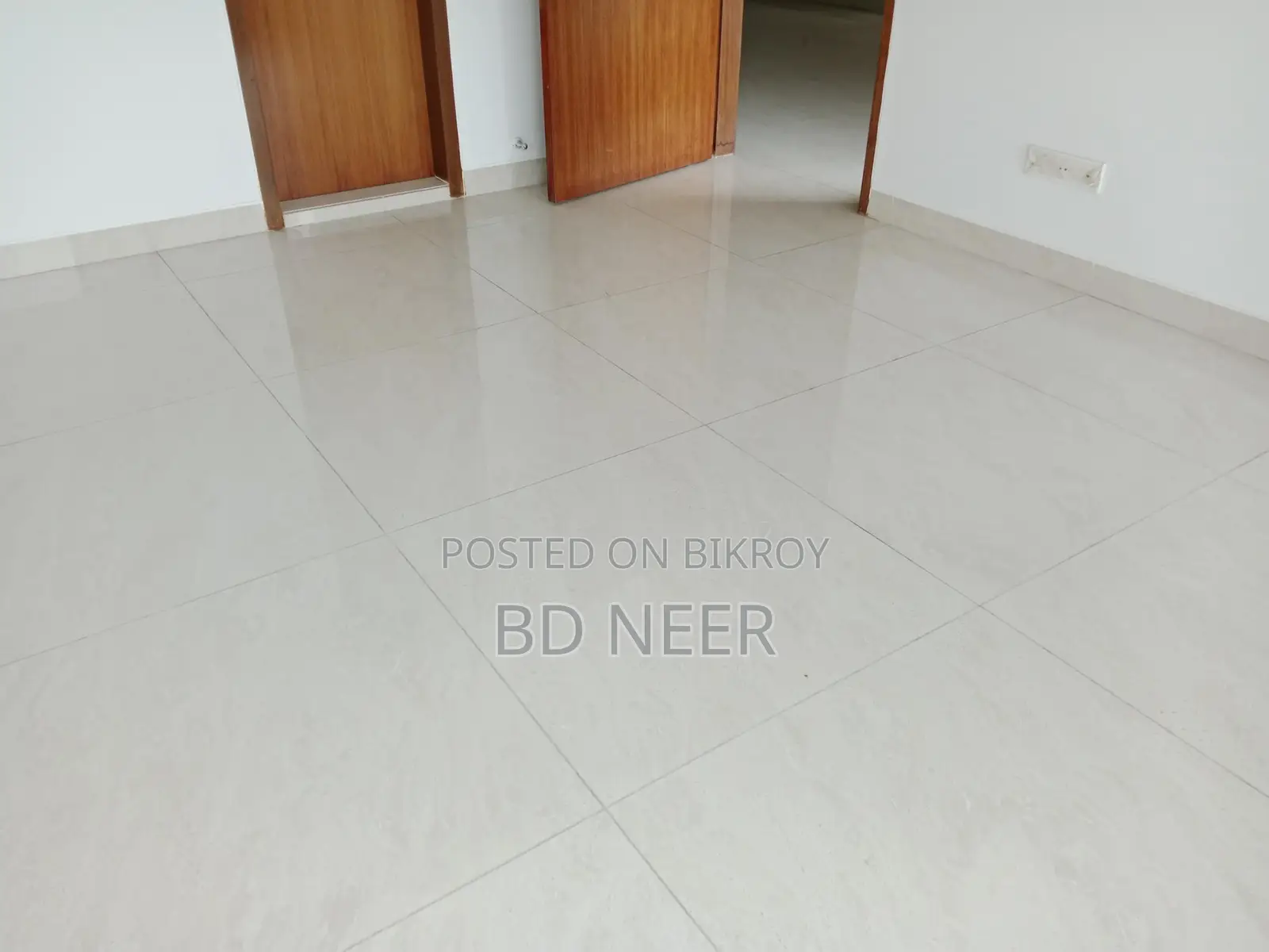 Brand New 1650 Sft Office Space Available In Banani North in Banani