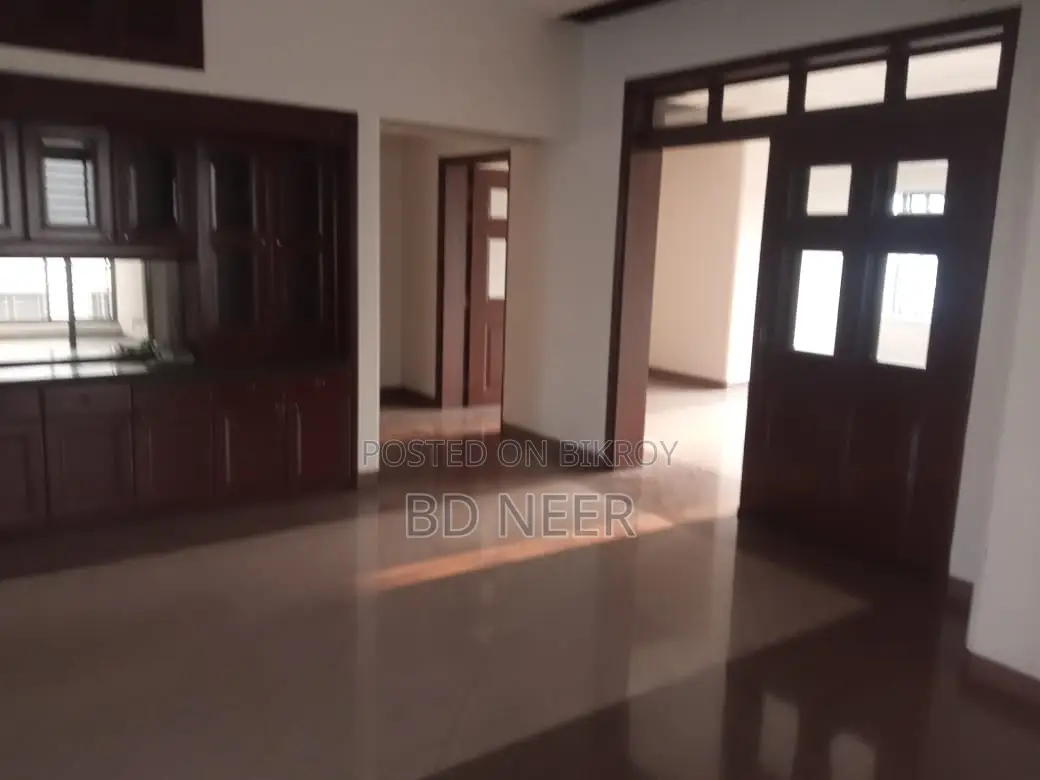 Office Space Available in Rasident Building at Gulshan in Gulshan