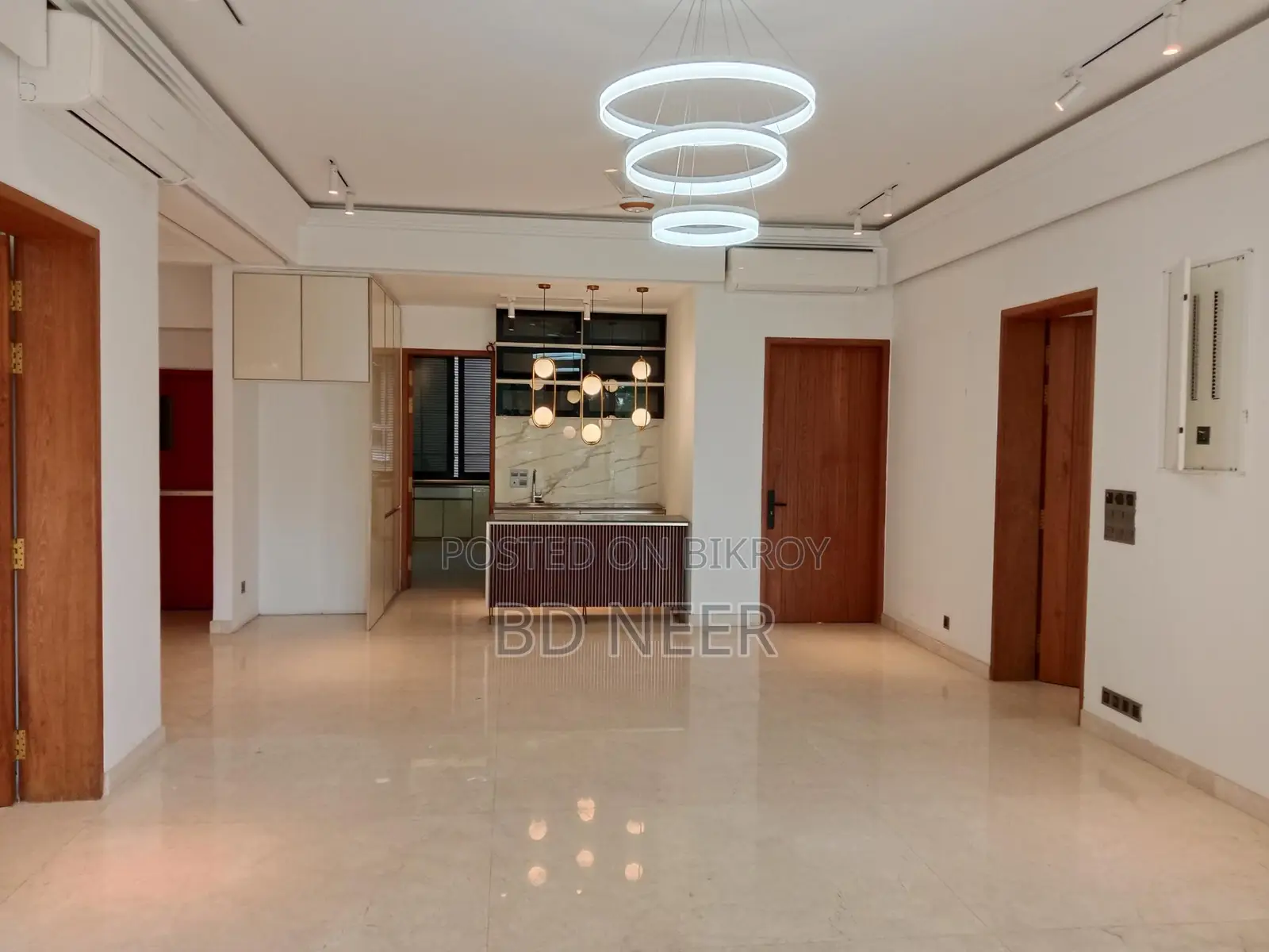 mordent Interior semi furnish 3 Bed room have Gym apt rent in Gulshan 1 in Gulshan