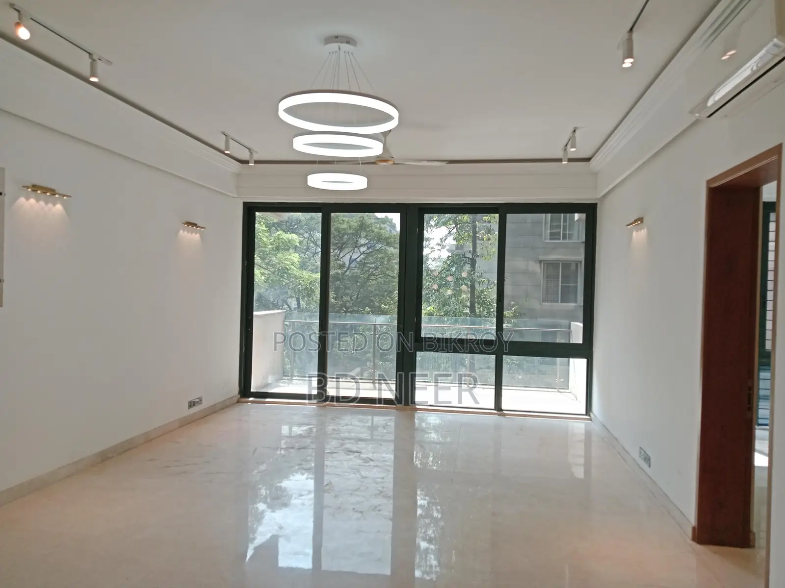mordent Interior semi furnish 3 Bed room have Gym apt rent in Gulshan 1 in Gulshan